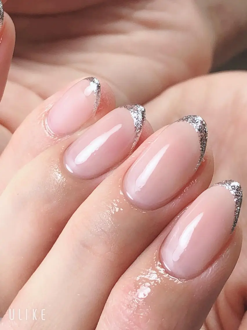 ネイル フレンチネイル ラメ(グリッター) シンプルネイル Nailsalon Luanaのネイルデザイン