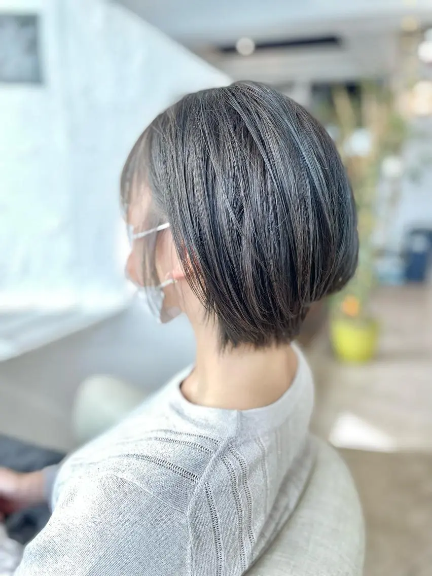 ショート アッシュ ボブ ハイライト 🌱工藤たいかい Lost  Cityのヘアスタイル