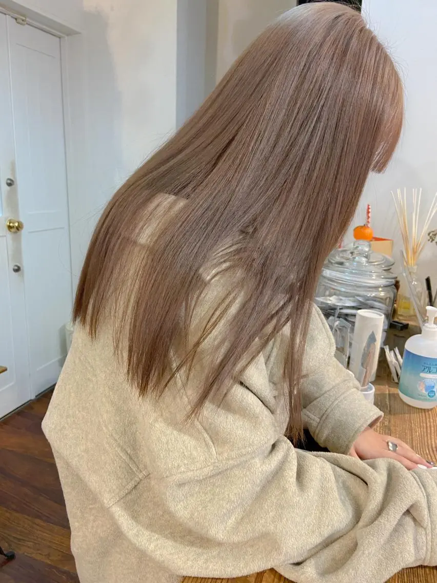ロング カラー ブリーチ ケアブリーチ ハイトーンカラー 似合わせカット 岡本康平/ボブ/ブリ ーチ/酸性ストレートのヘアスタイル