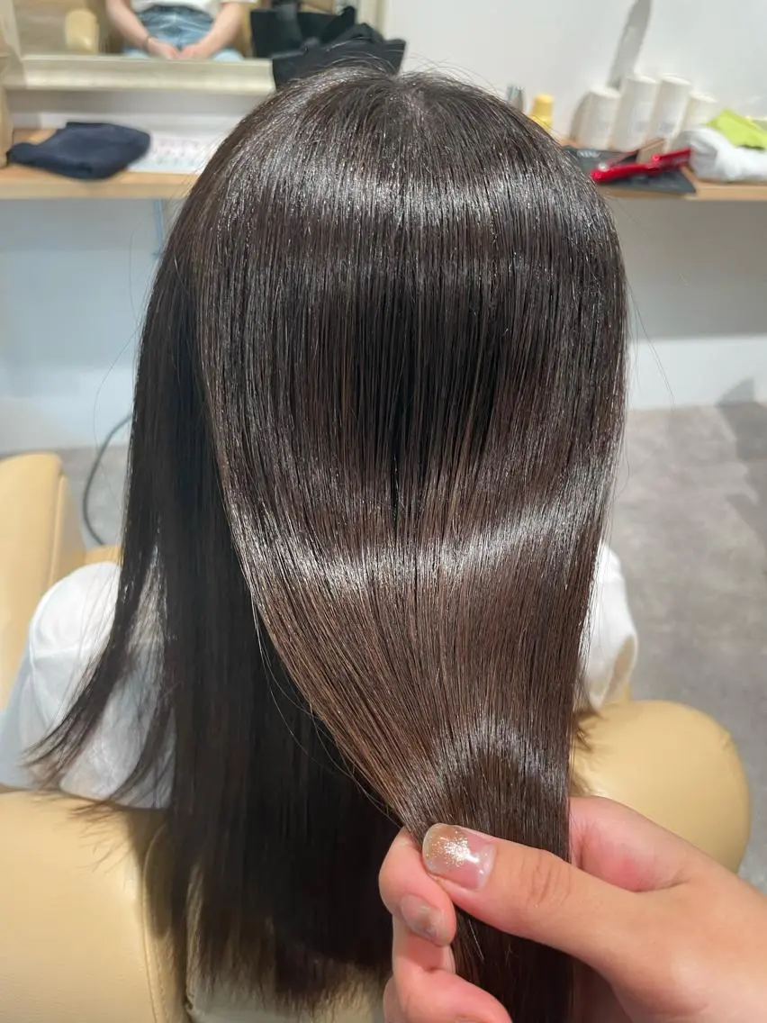 ミディアム トリートメント ハイトーン🦄ネイル 💞のぶちのネイルデザイン