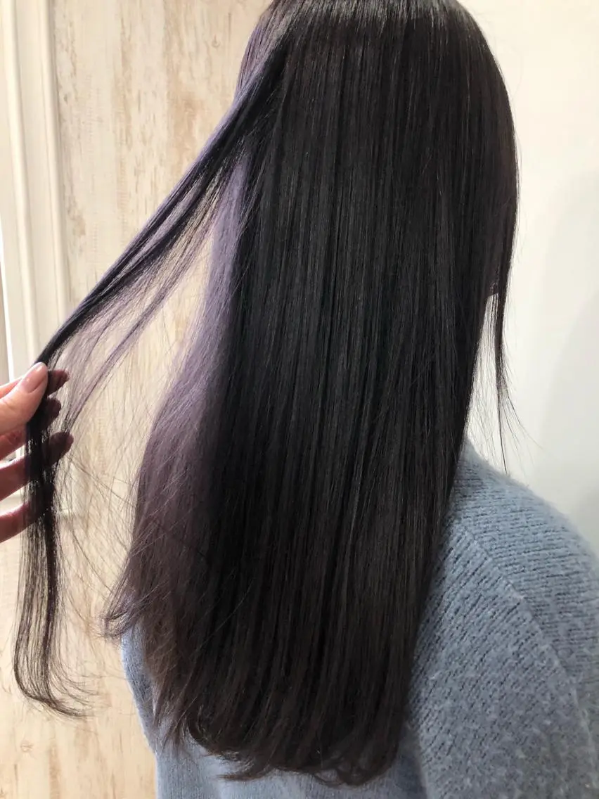 カラー ヘアカラー white.梅田 デザインカラー🦄のヘアスタイル