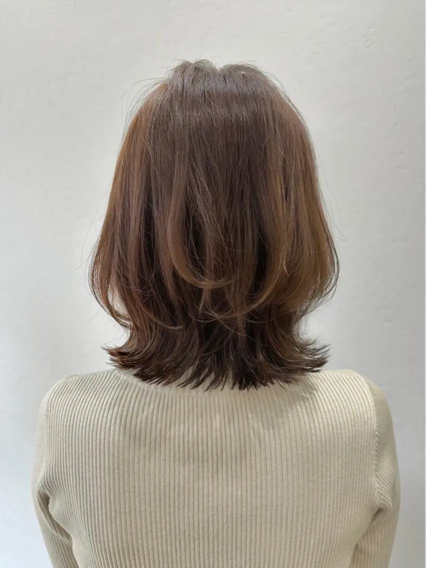 ミディアム ボブレイヤー ボブ レイヤーカット カット ヘアカラー トリートメント 本田 奈穂美のヘアスタイル