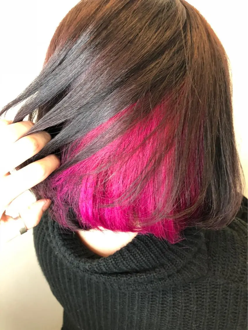 ショート カラー インナーカラー ピンクカラー 玉城 和磨のヘアスタイル