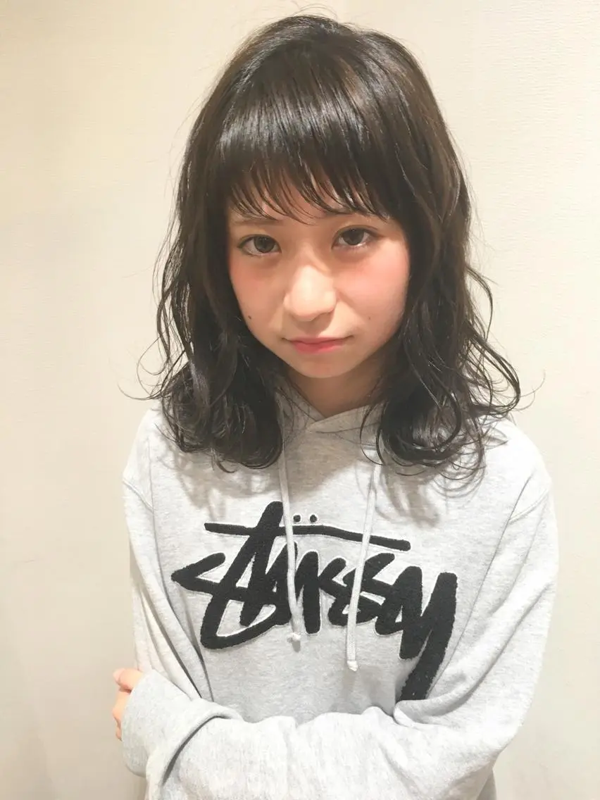 ミディアム カラー ミディアムパーマ グレージュ ディレクター ノナカのヘアスタイル