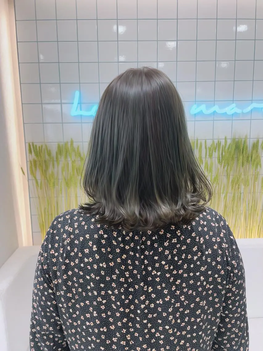ミディアム ヘアカラー トリートメント 透明感オリーブ🫒/ ブリーチなしWカラーのヘアスタイル