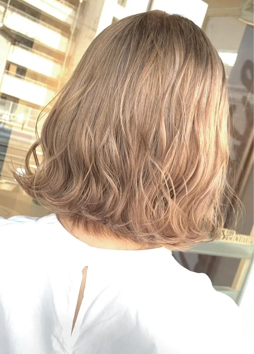 ミディアム カット ヘアカラー レイヤー/艶髪カラー 森本くるみのヘアスタイル
