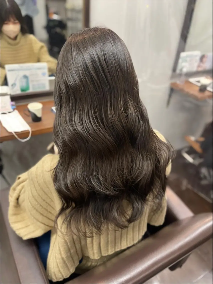 セミロング カット ヘアカラー トリートメント 難波 茜のヘアスタイル