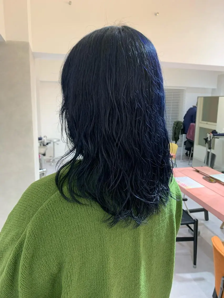 セミロング カラー ヘアアレンジ 🐝岡本 柚葉🐝のヘアスタイル