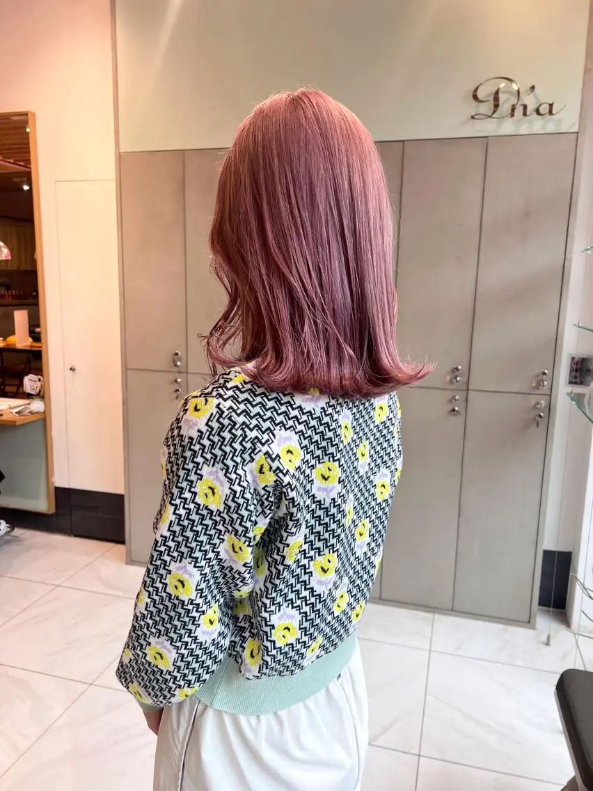 カラー ピンクカラー ヘアカラー D'na ディーナのヘアスタイル