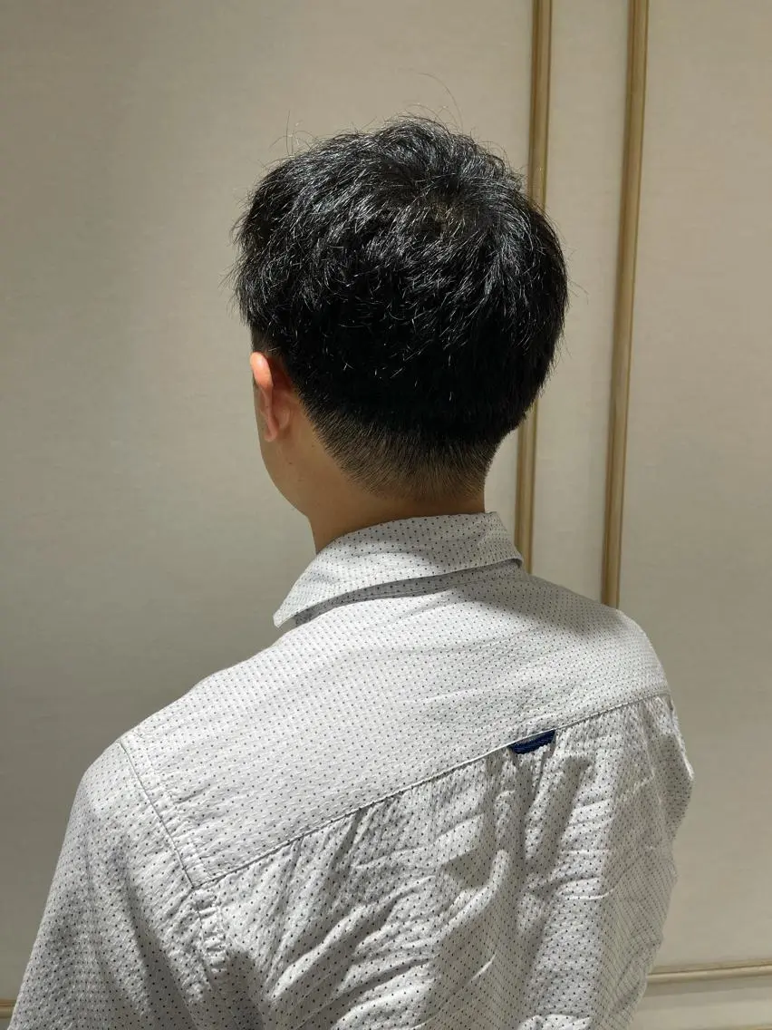 ショート カット FORCE 荻原卓冶のヘアスタイル