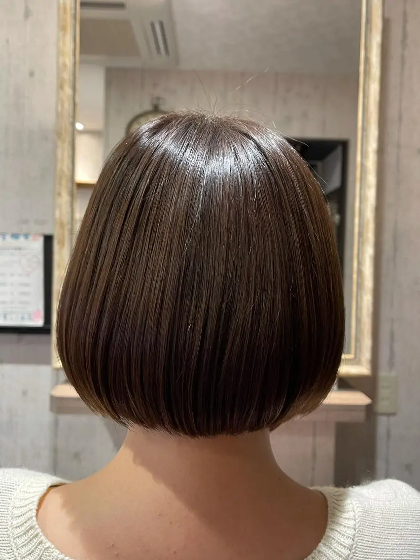 ショート カラー カット 縮毛髪質改善カケル 透明感カラー✨のヘアスタイル