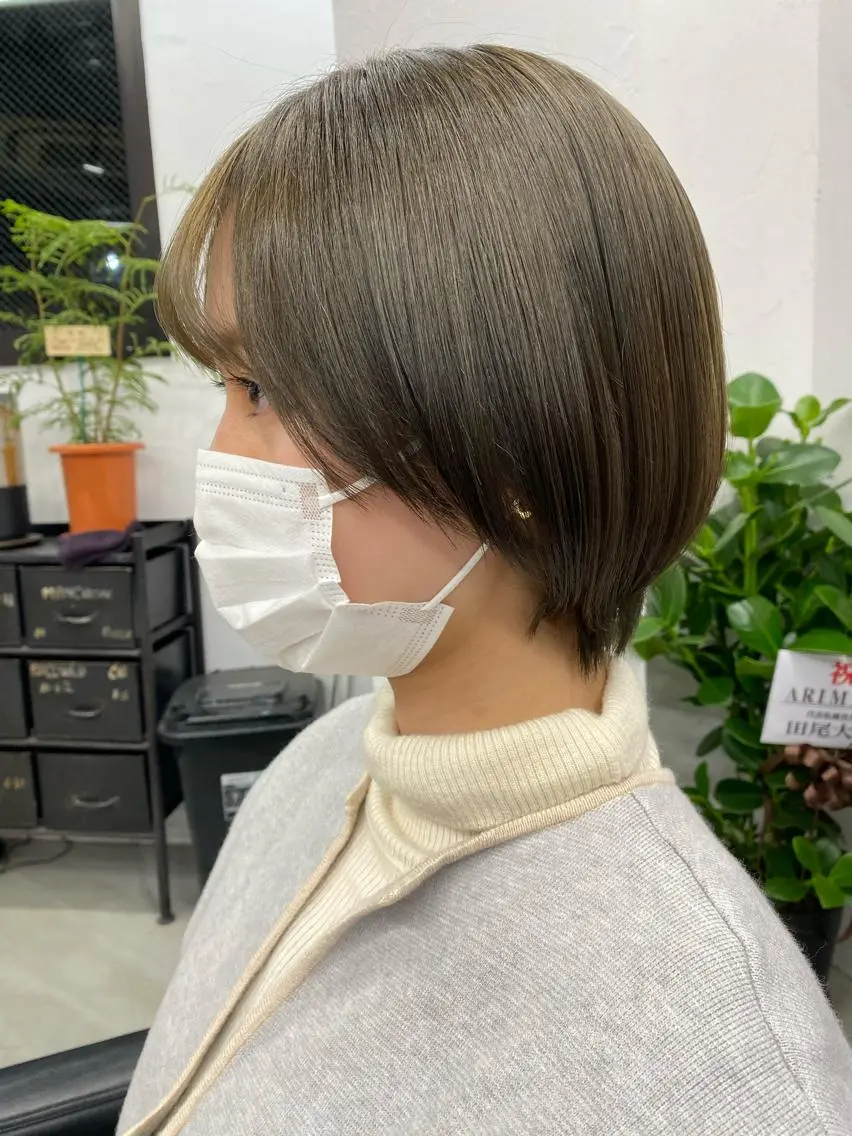 ショート カラー ヘアカラー 🧸艶々韓国ヘア 🧁mizunaのヘアスタイル