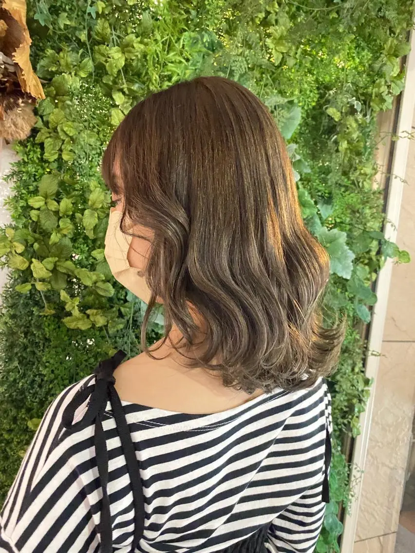 ミディアム カラー カット ヘアカラー トリートメント 透明感カラー/韓国 ヘア🩶yuri🩵のヘアスタイル