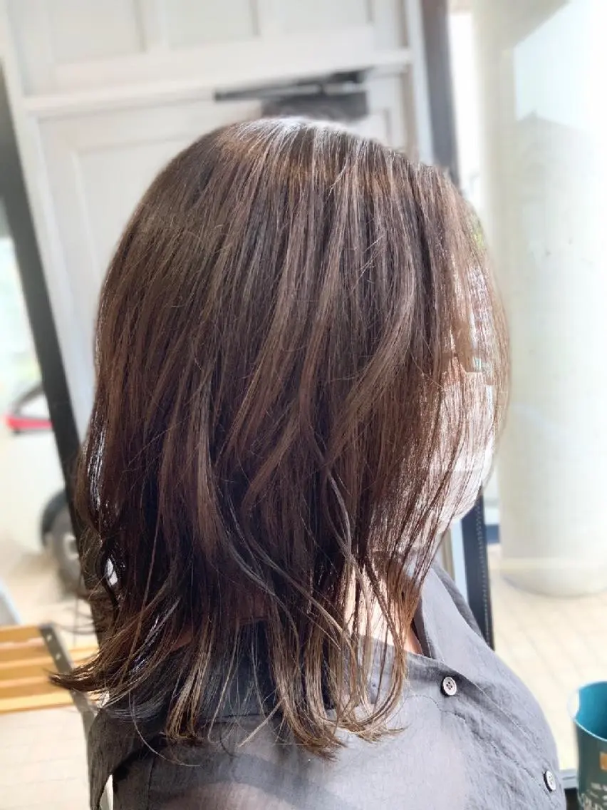 カラー グレージュ 堀 望美のヘアスタイル