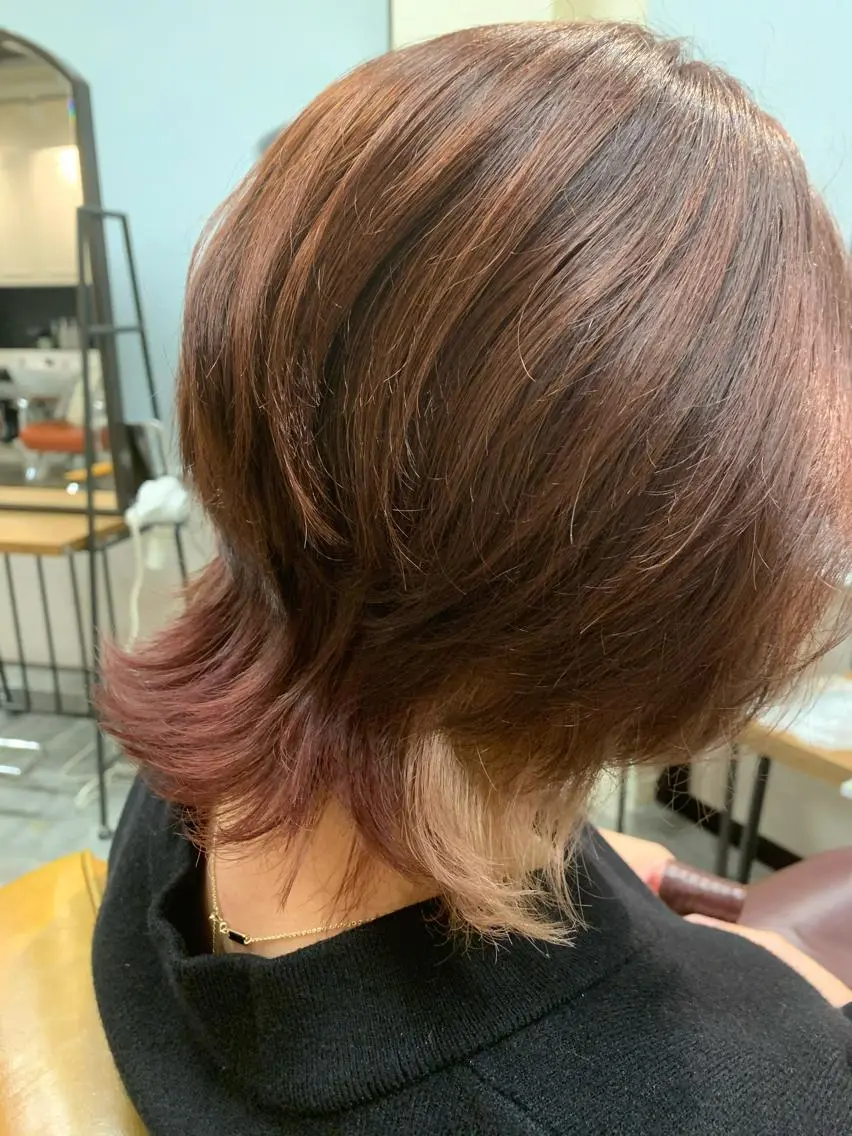 ミディアム カラー インナーカラー Appeler Kana yのヘアスタイル