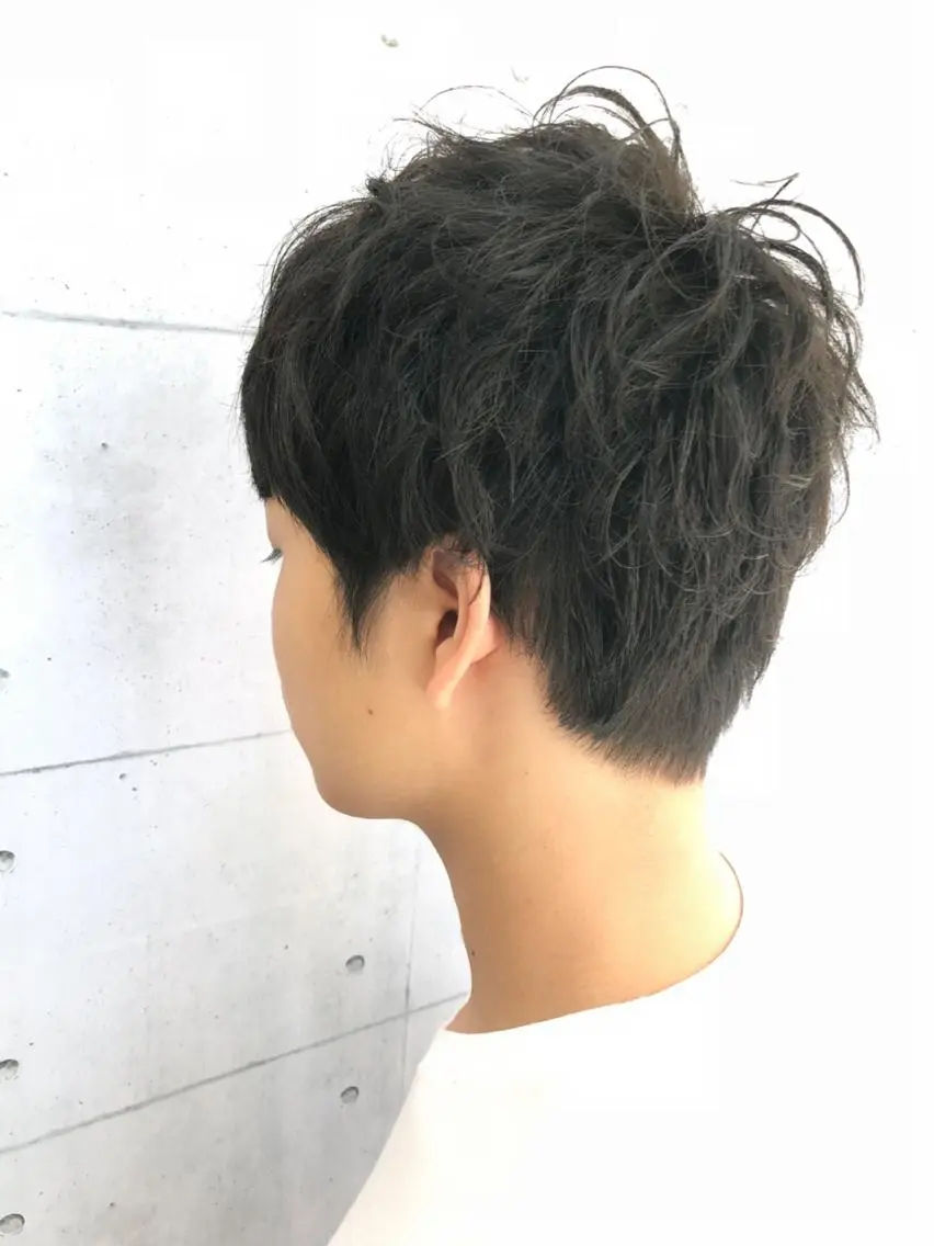 ショート パーマ メンズ マッシュ メンズパーマ レイヤーカット ショートヘア 北脇 健治のヘアスタイル