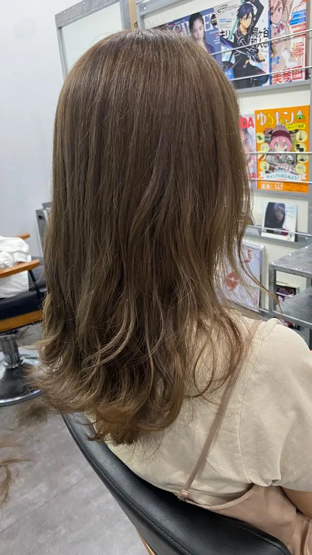 セミロング ヘアカラー トリートメント 平田 広大のヘアスタイル