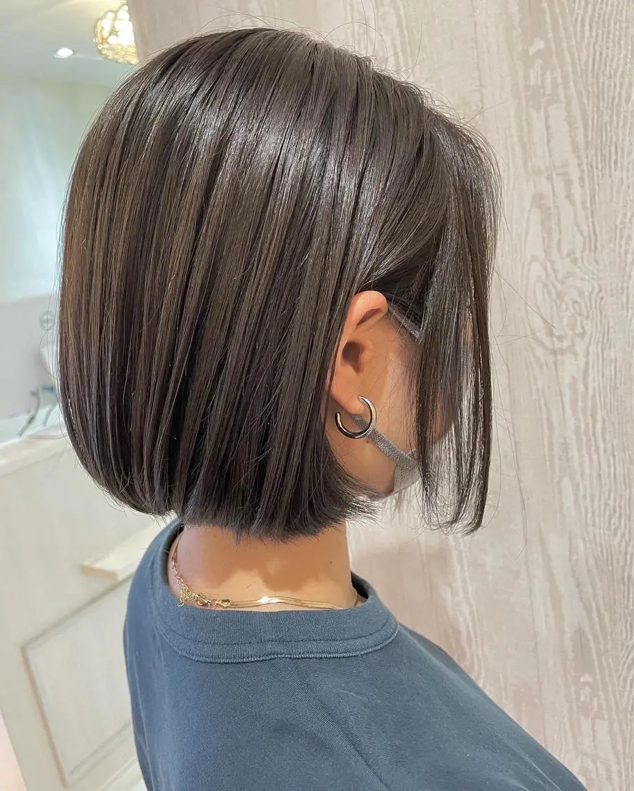 ショート カラー アッシュ 透明感カラー ダークグレー ダークグレージュ グレージュ カット ヘアカラー トリートメント 河合秀明/ショート /ボブ/レイヤーのヘアスタイル