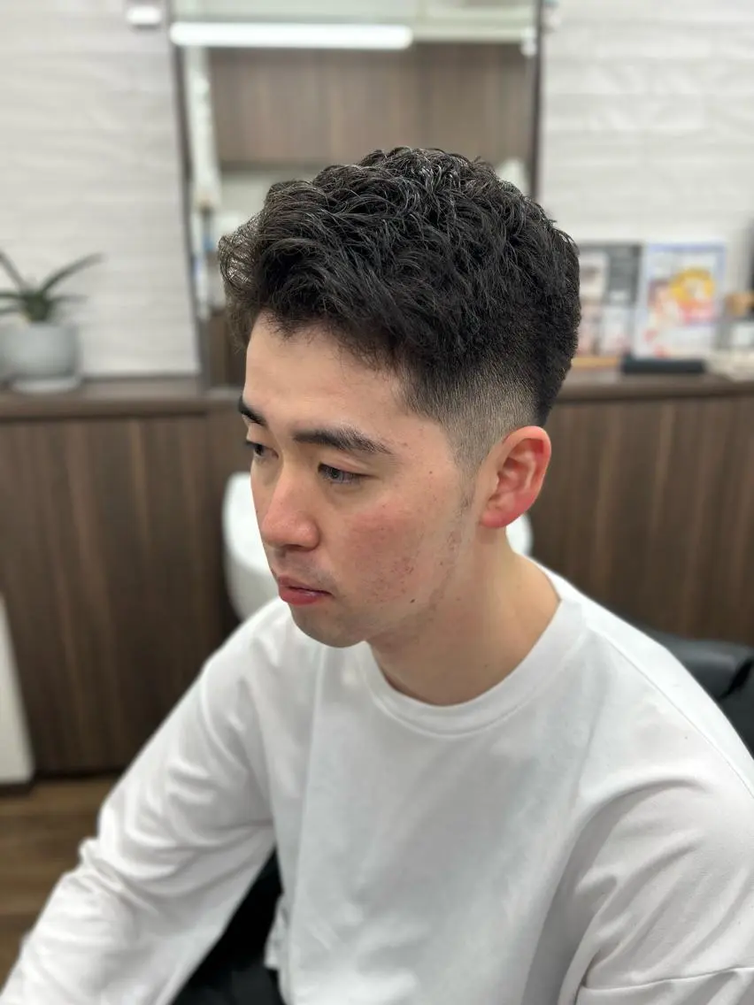 ショート メンズ 刈り上げ 馬上 拓海のヘアスタイル