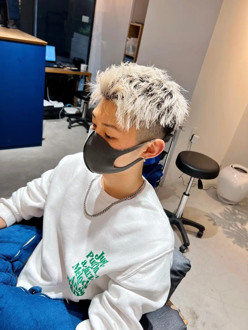カラー メンズ アップバング カット ヘアカラー トリートメント メンズ専門 井藤 雅也のヘアスタイル