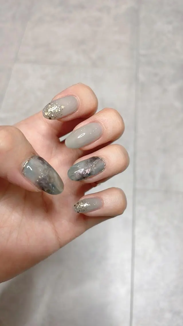 ネイル アートネイル マグネットネイル ミラーネイル ニュアンスネイル ワンカラーネイル ハンドネイル amati_nail TAKAKOのネイルデザイン