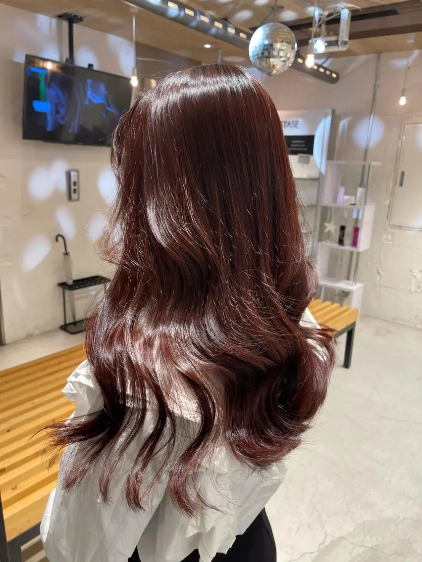 ロング カラー レッドカラー nameless miichiのヘアスタイル
