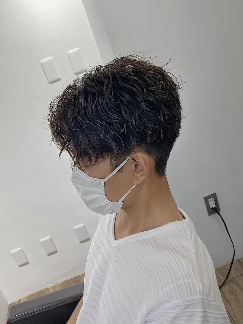 ショート パーマ メンズ 原田 涼矢のヘアスタイル