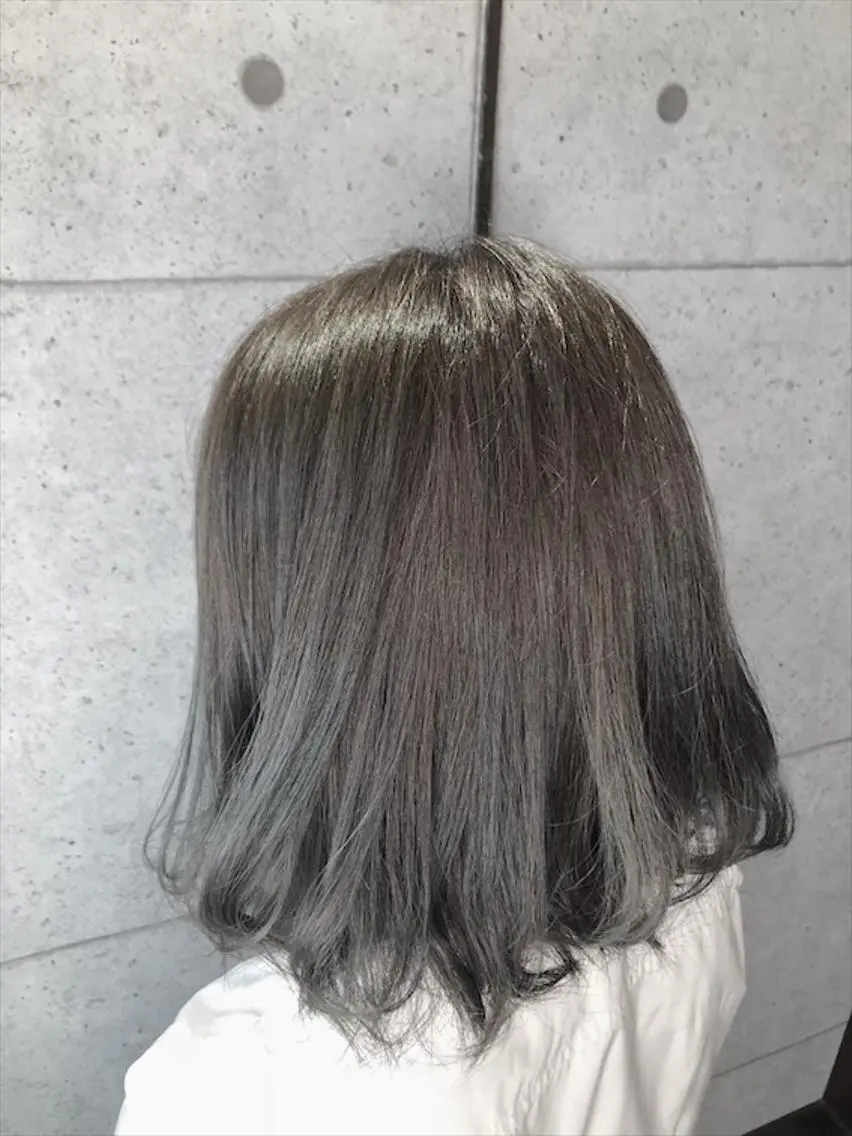 ミディアム カラー グレージュ トリートメント 福森 みずきのヘアスタイル