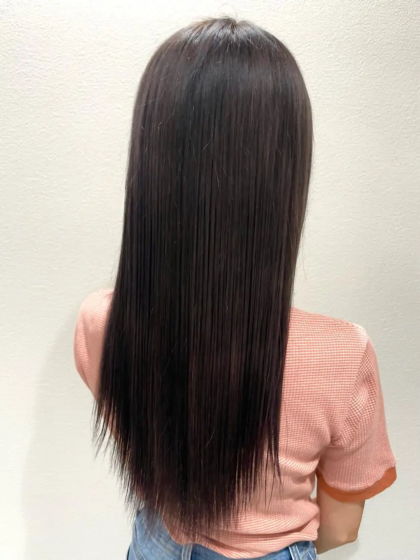 ロング アッシュ アッシュグレー anB Bのヘアスタイル