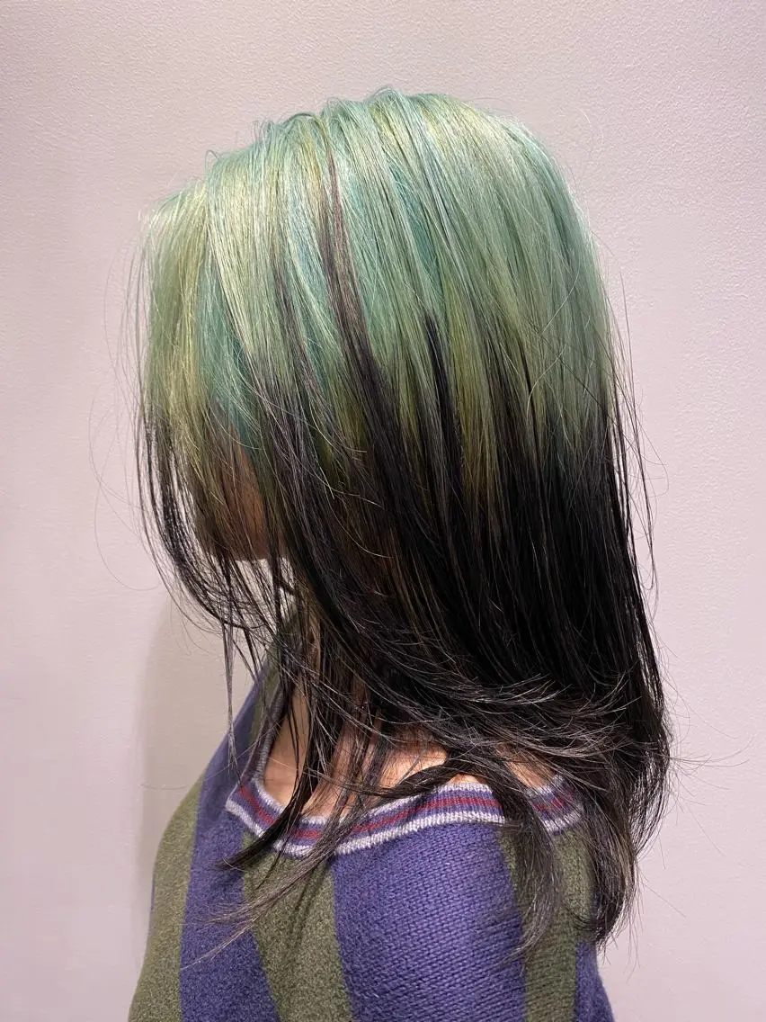 カラー ヘアカラー デザインカラーウルフ 宙也のヘアスタイル