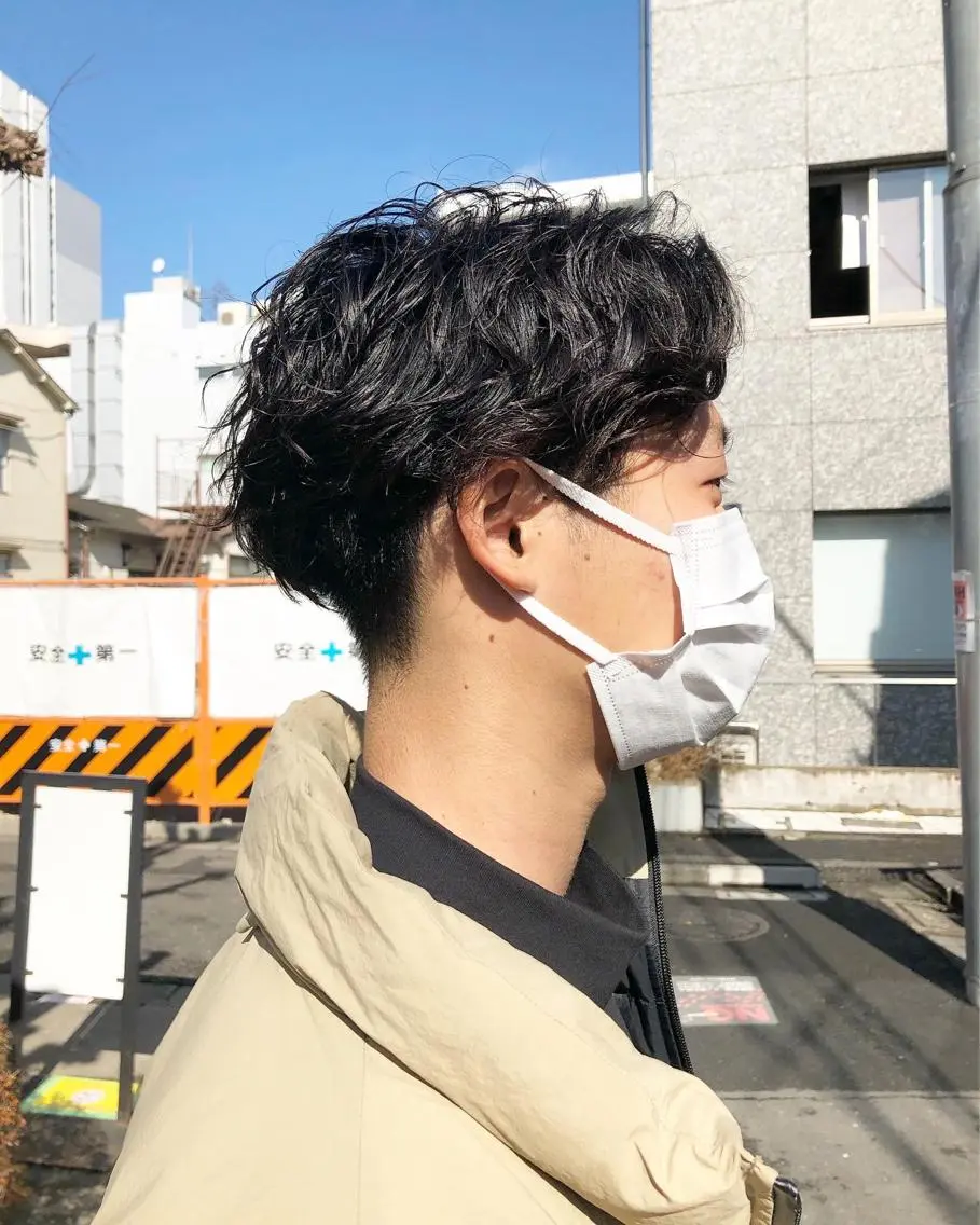 パーマ ヘアアレンジ メンズ センターパート メンズパーマ スパイラルパーマ カット パーマ トリートメント ヘアセット メンズ特化✂️栗原 侑也のヘアスタイル