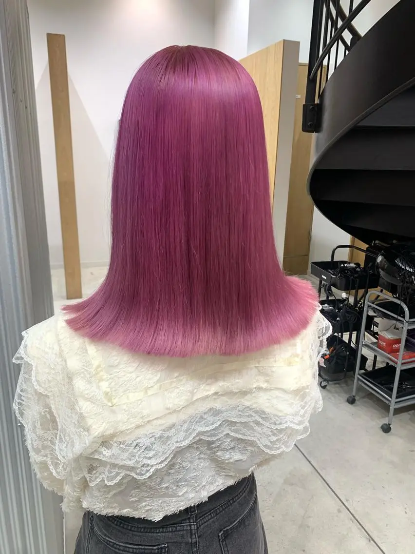 ミディアム カラー ヘアアレンジ ブリーチ ヘアカラー トリートメント yuka .のヘアスタイル