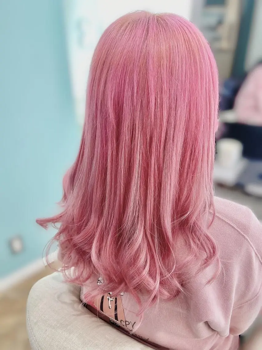セミロング Mirashy 成田のヘアスタイル