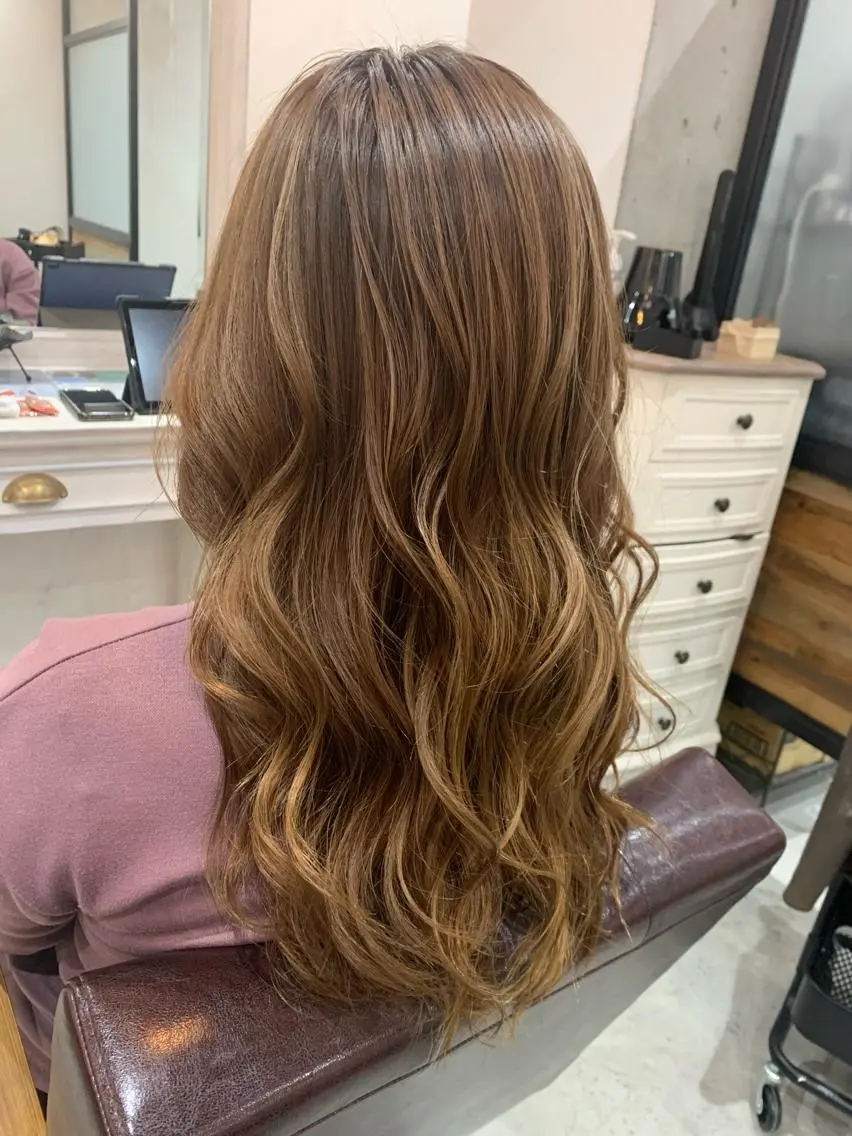 ロング カラー ヘアアレンジ ヘアカラー kei🤎ベージュ /透明感カラー/博多のヘアスタイル