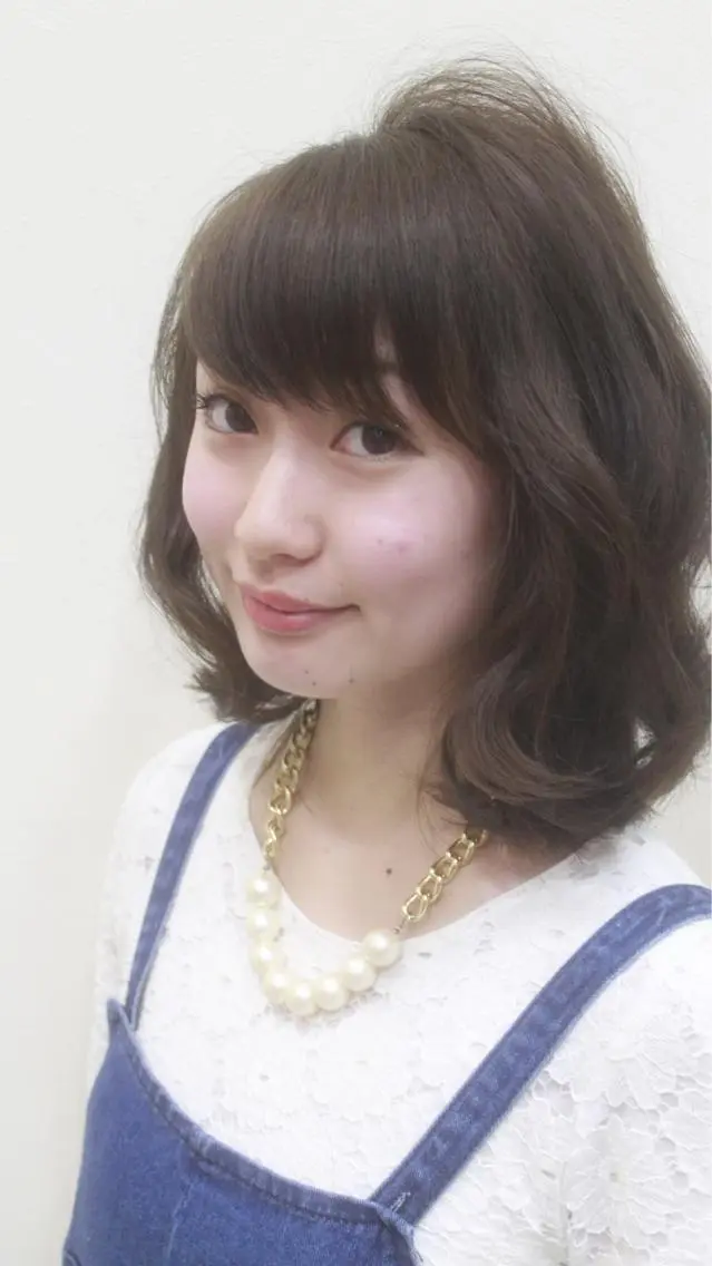 ショート カラー アッシュ ベージュカラー ボブ 外ハネヘア ディレクター ノナカのヘアスタイル