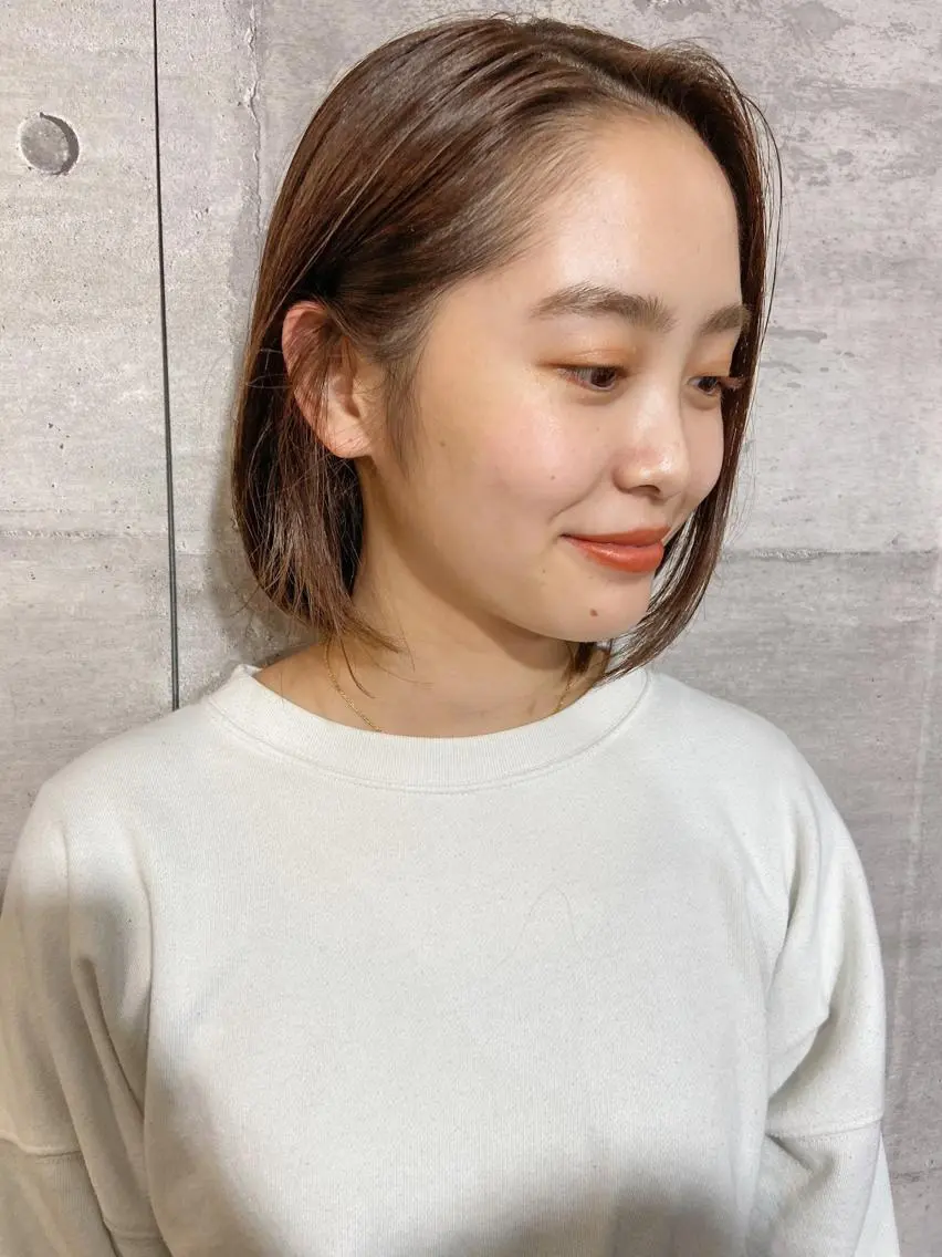 ミディアム カラー アッシュ ベージュカラー ブラウンカラー 透明感カラー ココアベージュ カット ヘアカラー トリートメント 岡本康平/ボブ/ブリ ーチ/酸性ストレートのヘアスタイル