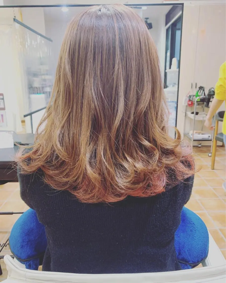 ロング カラー フリーランス理美容師 いさかのヘアスタイル