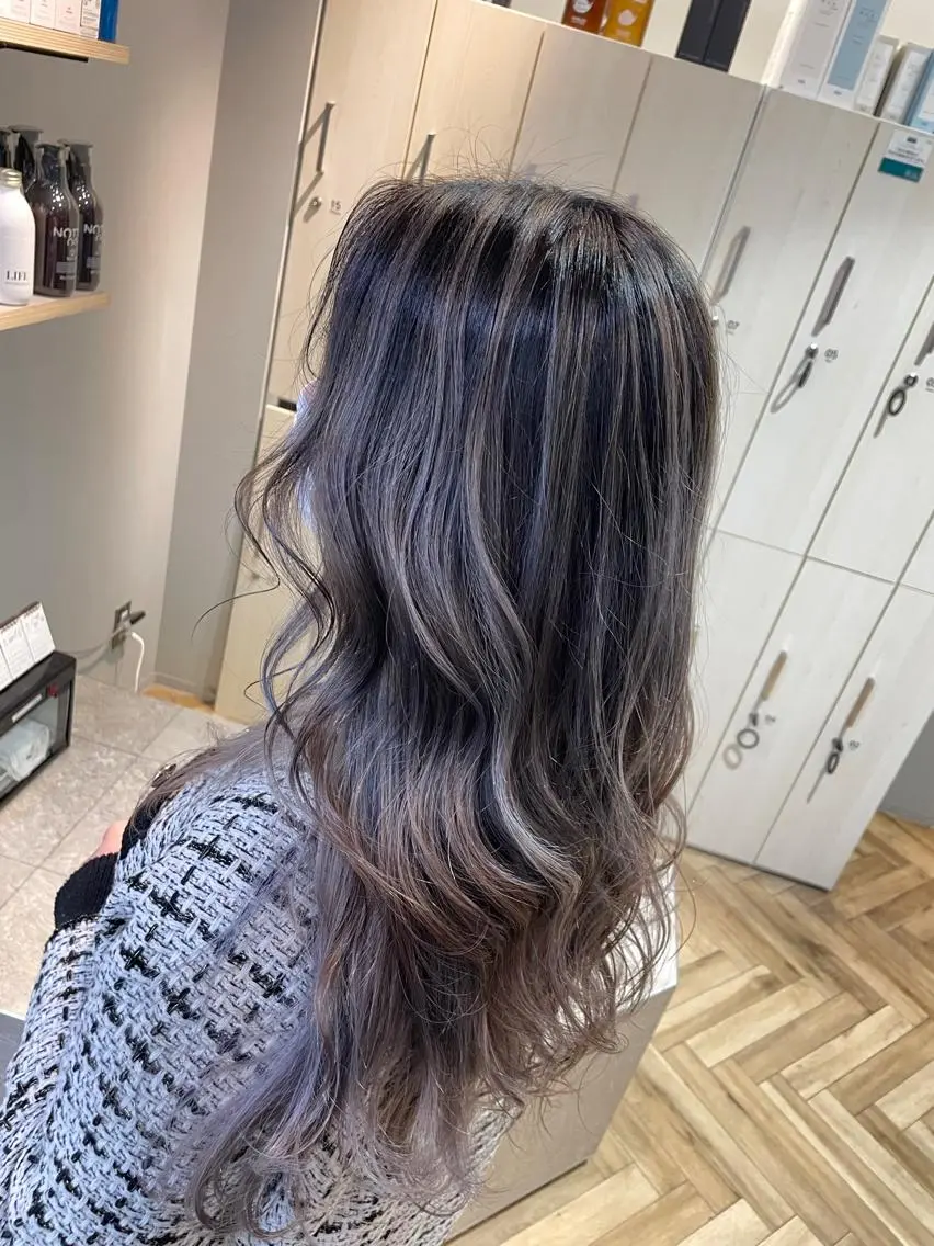 ロング カラー バレイヤージュ レイヤーカット 浦野 剛志のヘアスタイル