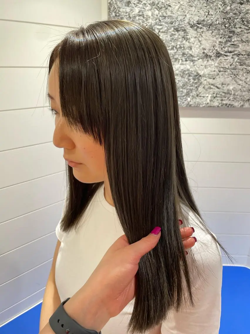 セミロング ハイライト 柔らかい透明感カラー 🎀maria🎀のヘアスタイル