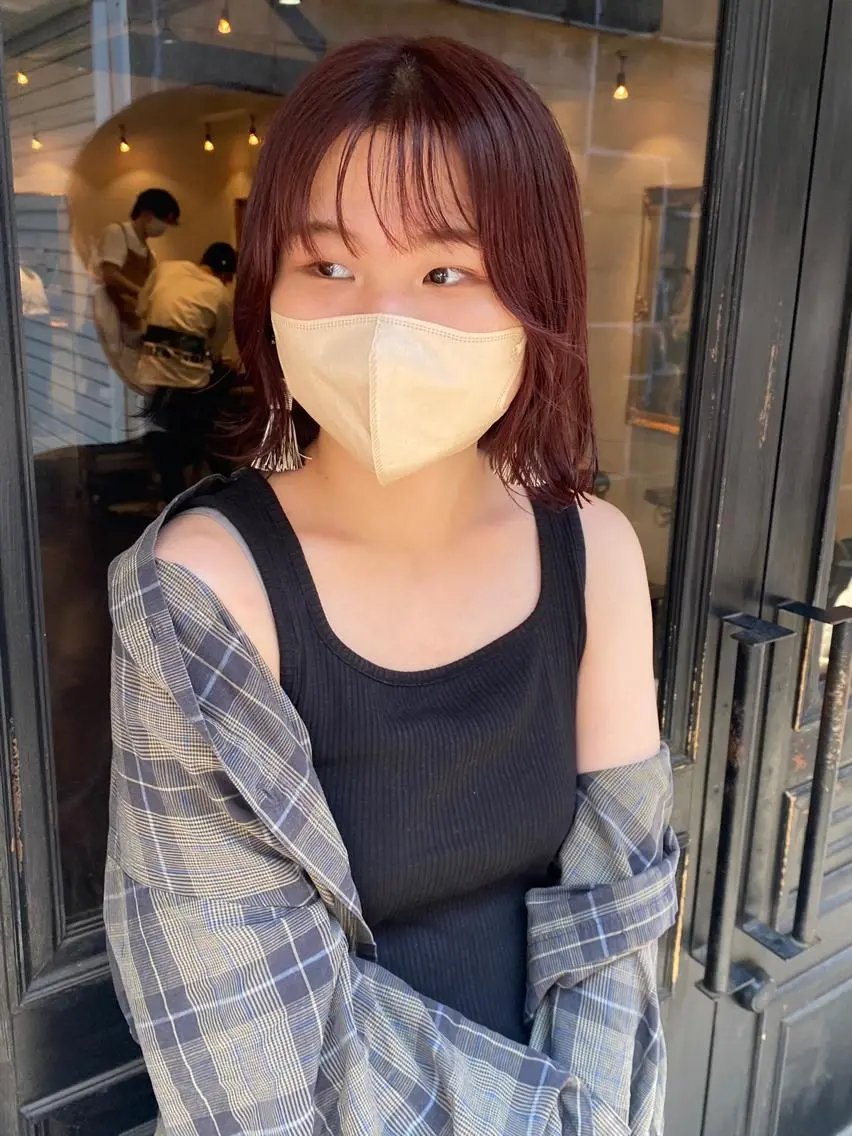 ショート カラー ブリーチ ブリーチなしカラー レッドカラー ボブ tonari 梅田、中崎町のヘアスタイル
