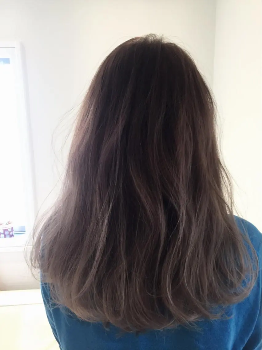 セミロング カラー パーマ ヘアアレンジ ブリーチ 透明感カラー グラデーションカラー グレージュ ハイライトカラー ✨ハイクオリティ✨ 山本香也のヘアスタイル