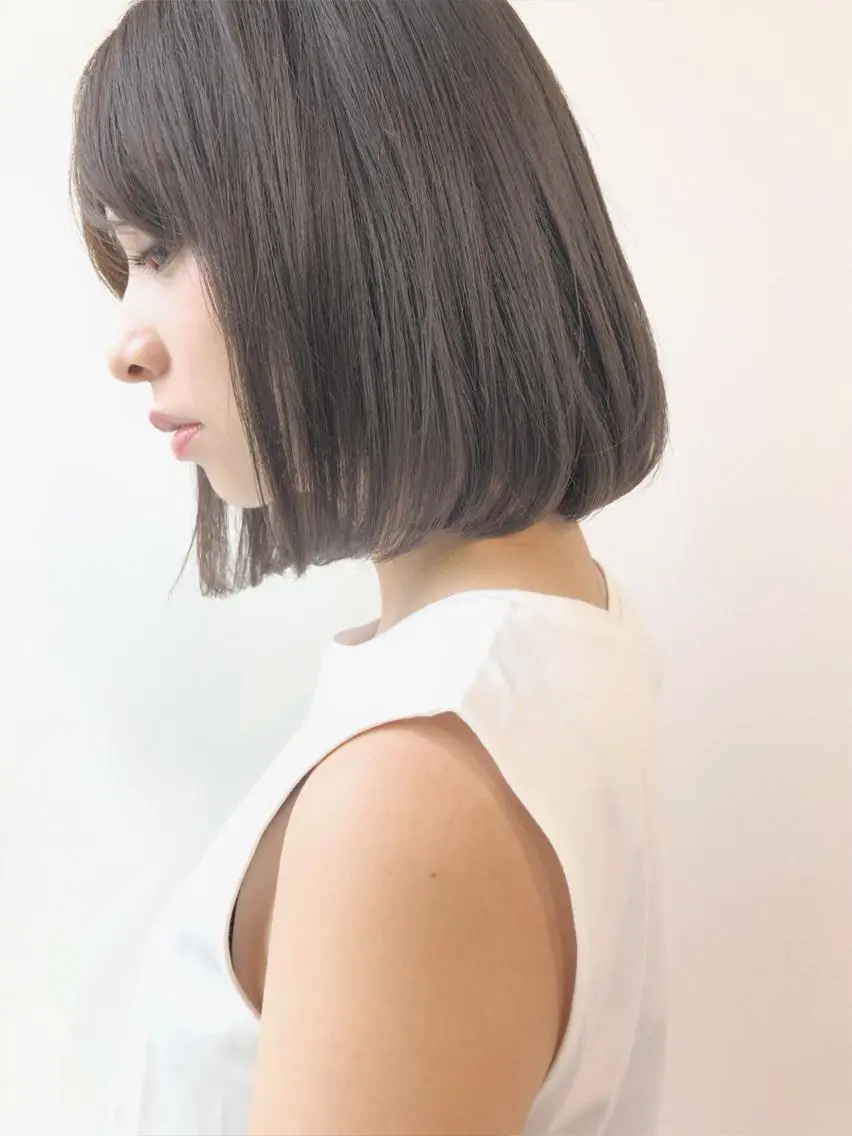 ミディアム カラー 切りっぱなしボブ 透明感カラー ボブ 徳本 駿太のヘアスタイル