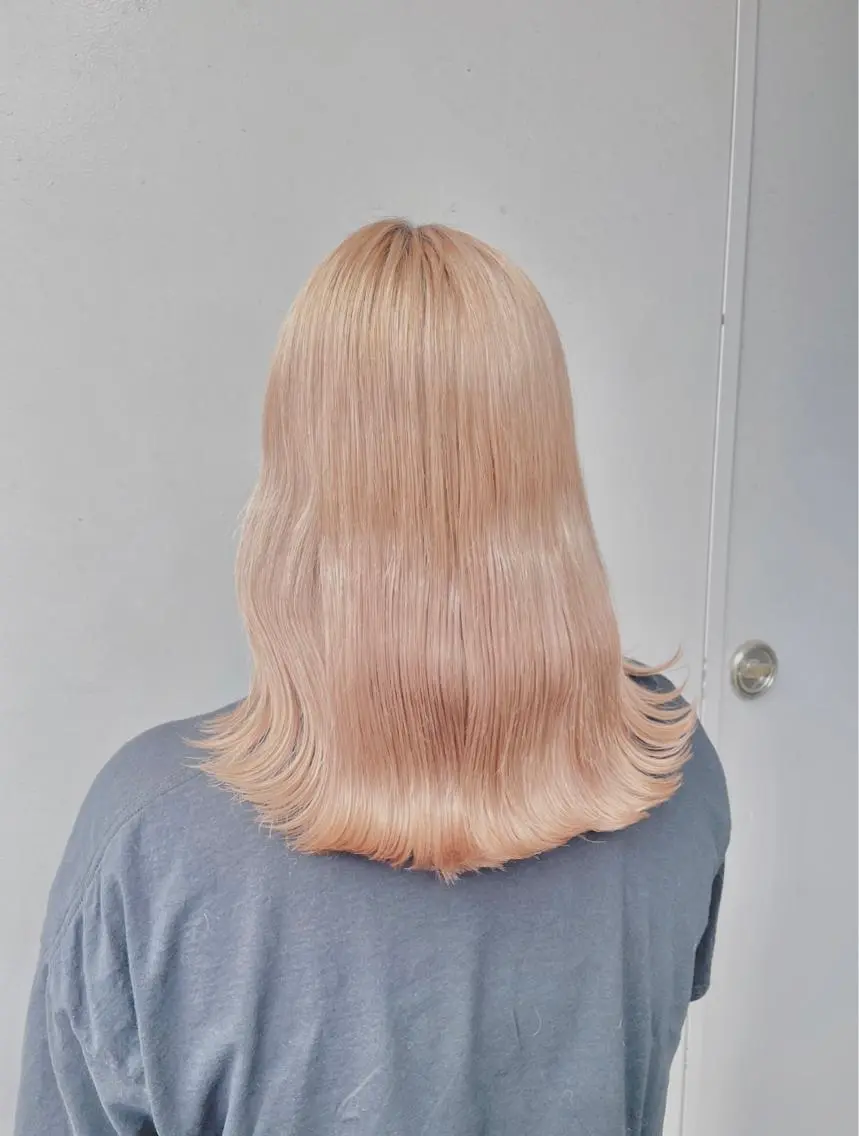 ミディアム カラー ベージュカラー💖 やすひろのヘアスタイル