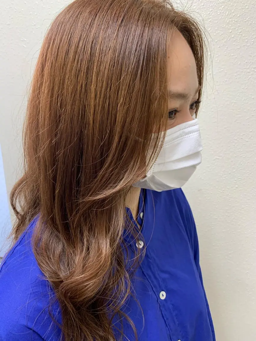 セミロング 顔まわりレイヤー レイヤーカット 髪質改善色素改善特化 keiのヘアスタイル