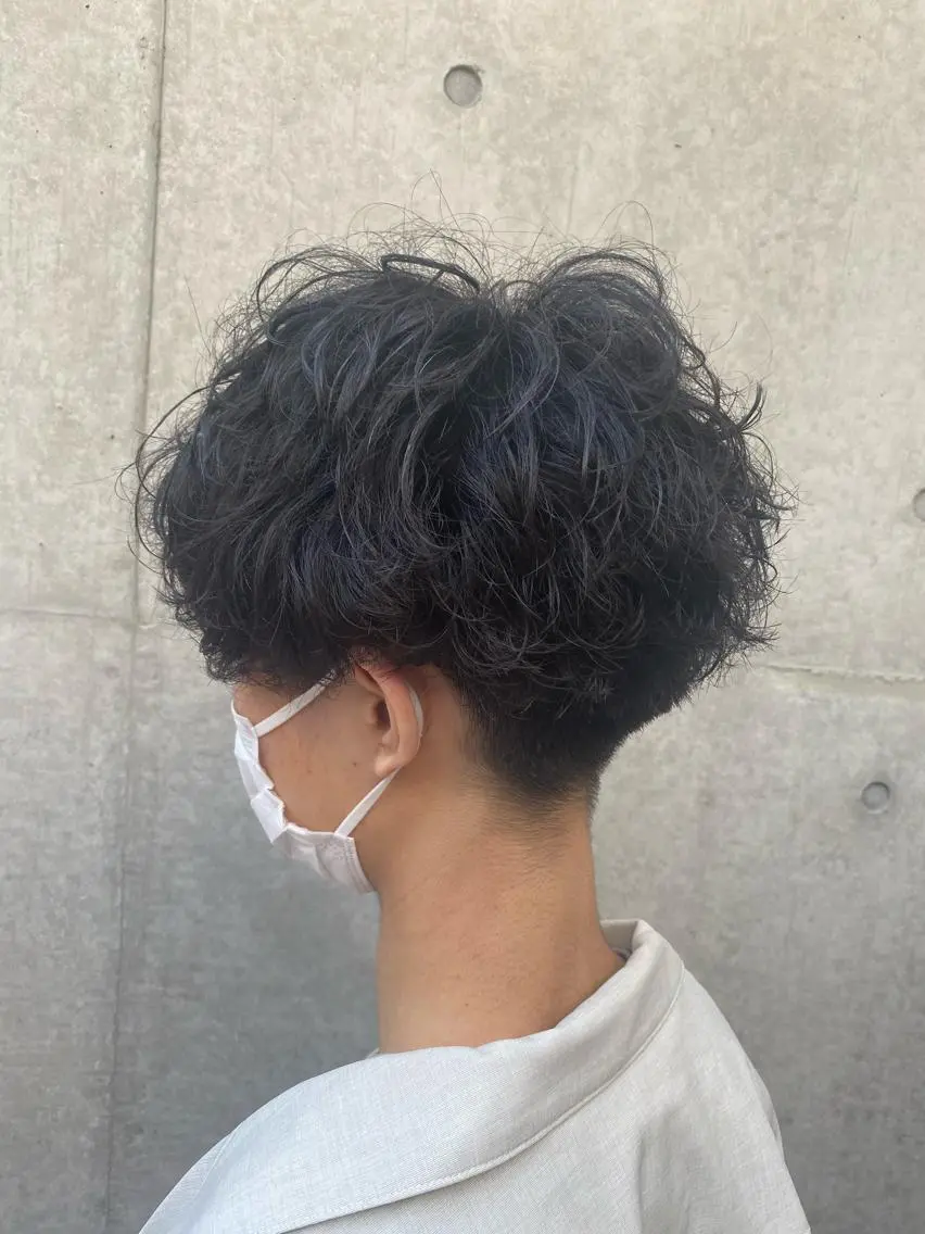 ショート パーマ メンズ 梅田茶屋町メンズ 専門美容師 山元一平のヘアスタイル