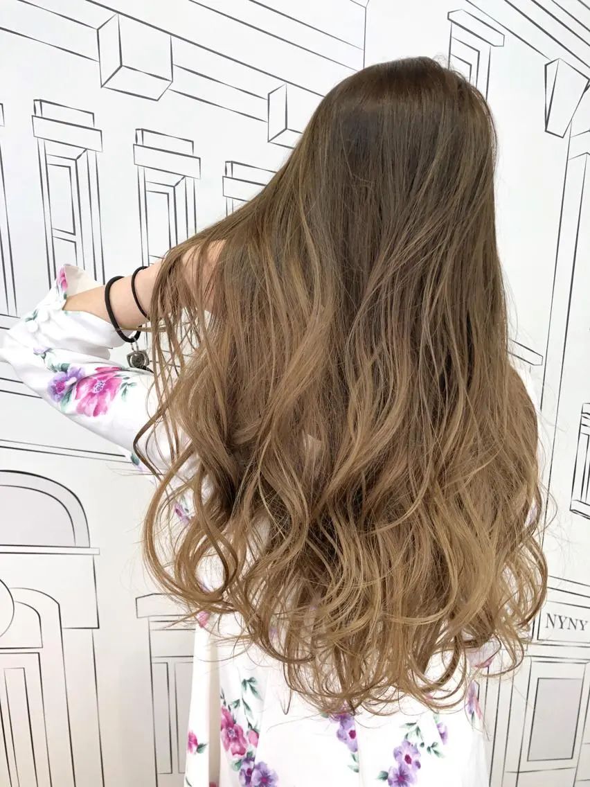 ロング カラー バレイヤージュ ブロンド 外国人風カラー レイヤーカット レイヤー⭐️カラー ⭐️平川雅史のヘアスタイル