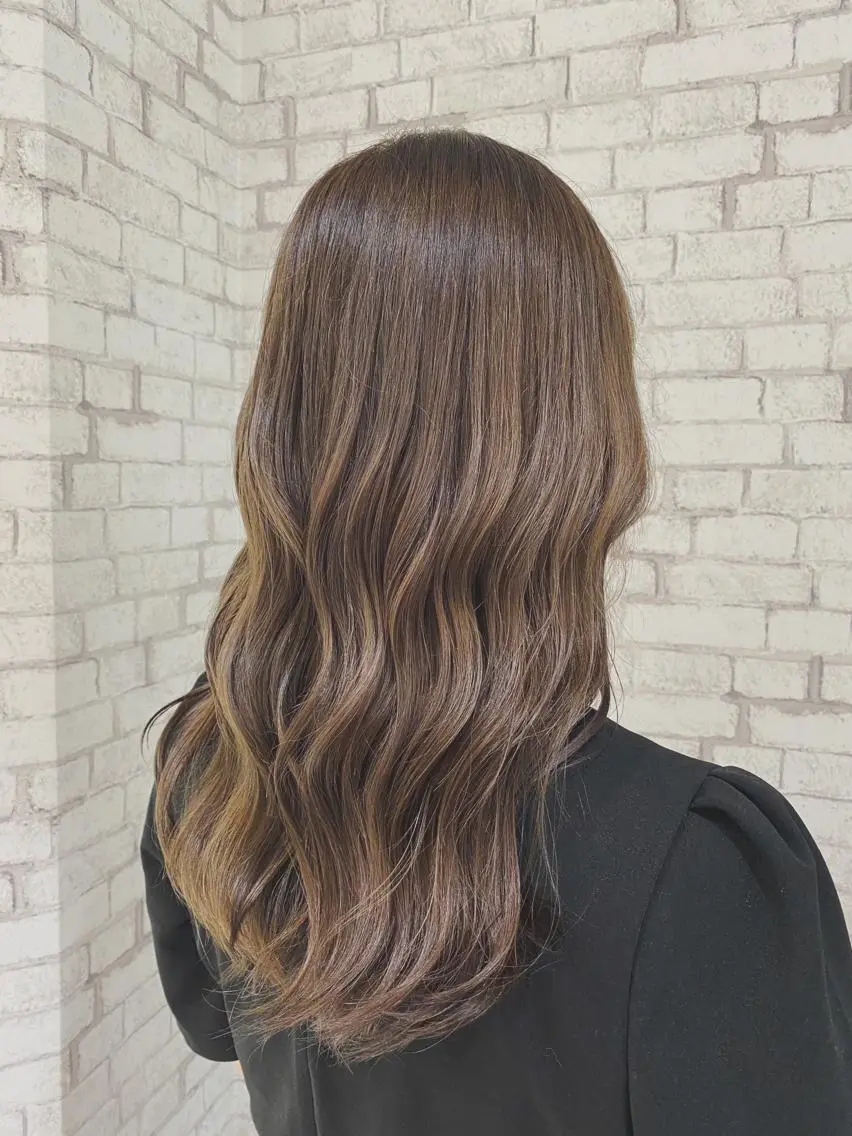 セミロング カラー ヘアアレンジ ヘアカラー ブリーチなし艶カラー 東家のヘアスタイル