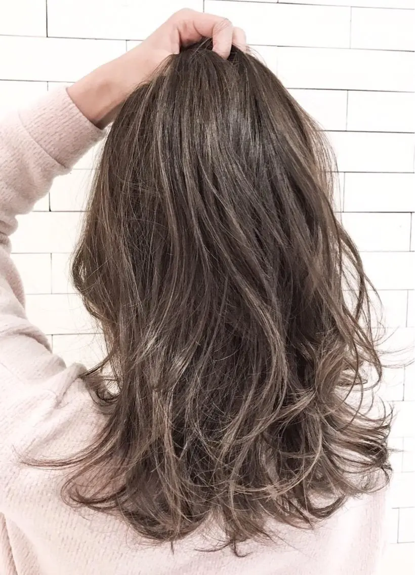セミロング カラー ヘアカラー トリートメント 土谷 敦郎のヘアスタイル