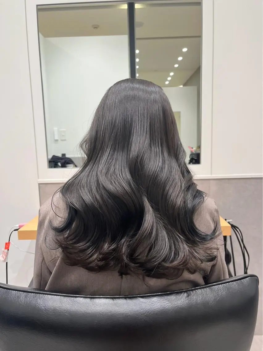 ロング カラー ヘアカラー トリートメント 𝒢𝒾𝓇𝓁𝓎 ⑅ 𝓎𝓊𝓀𝒶のヘアスタイル