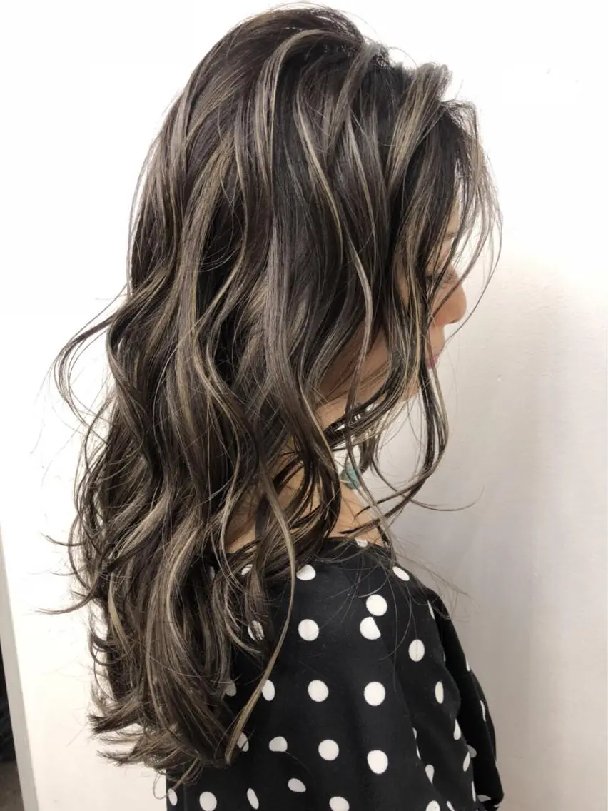 ロング カラー ハイライトカラー ハイライト 海外風レイヤーカット 👑店長 平松 由のヘアスタイル